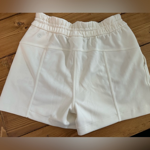 Lululemon Softstreme HR Short 4” - Picture 4 of 6